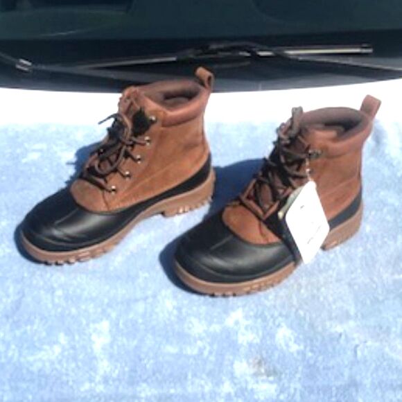Waterproof Boots . Size: 6 . Prairie Duck ........ Ozark Trail . New in Box - Picture 1 of 10